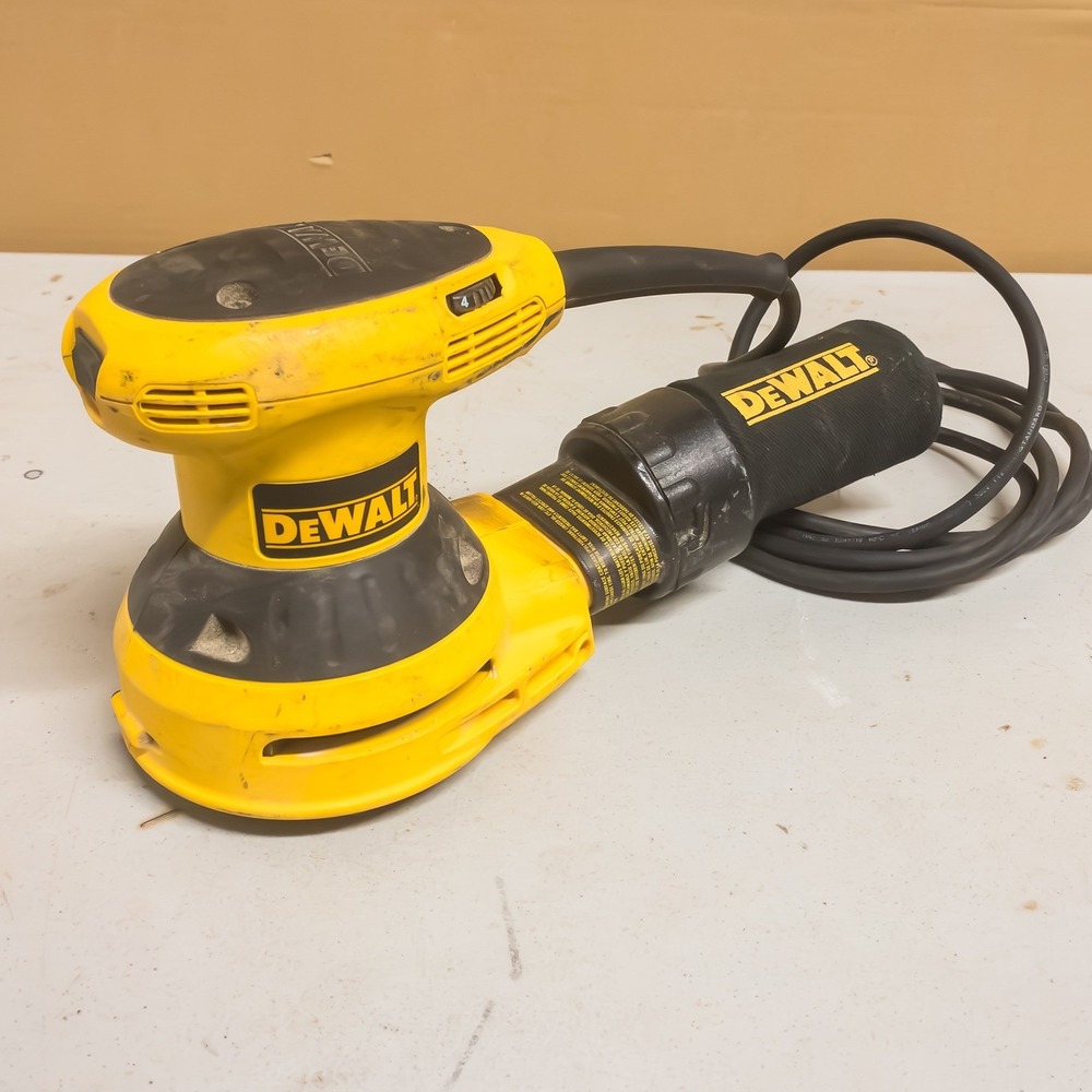 DeWALT D26453 Random Orbit Sander Variable Speed 3A Corded